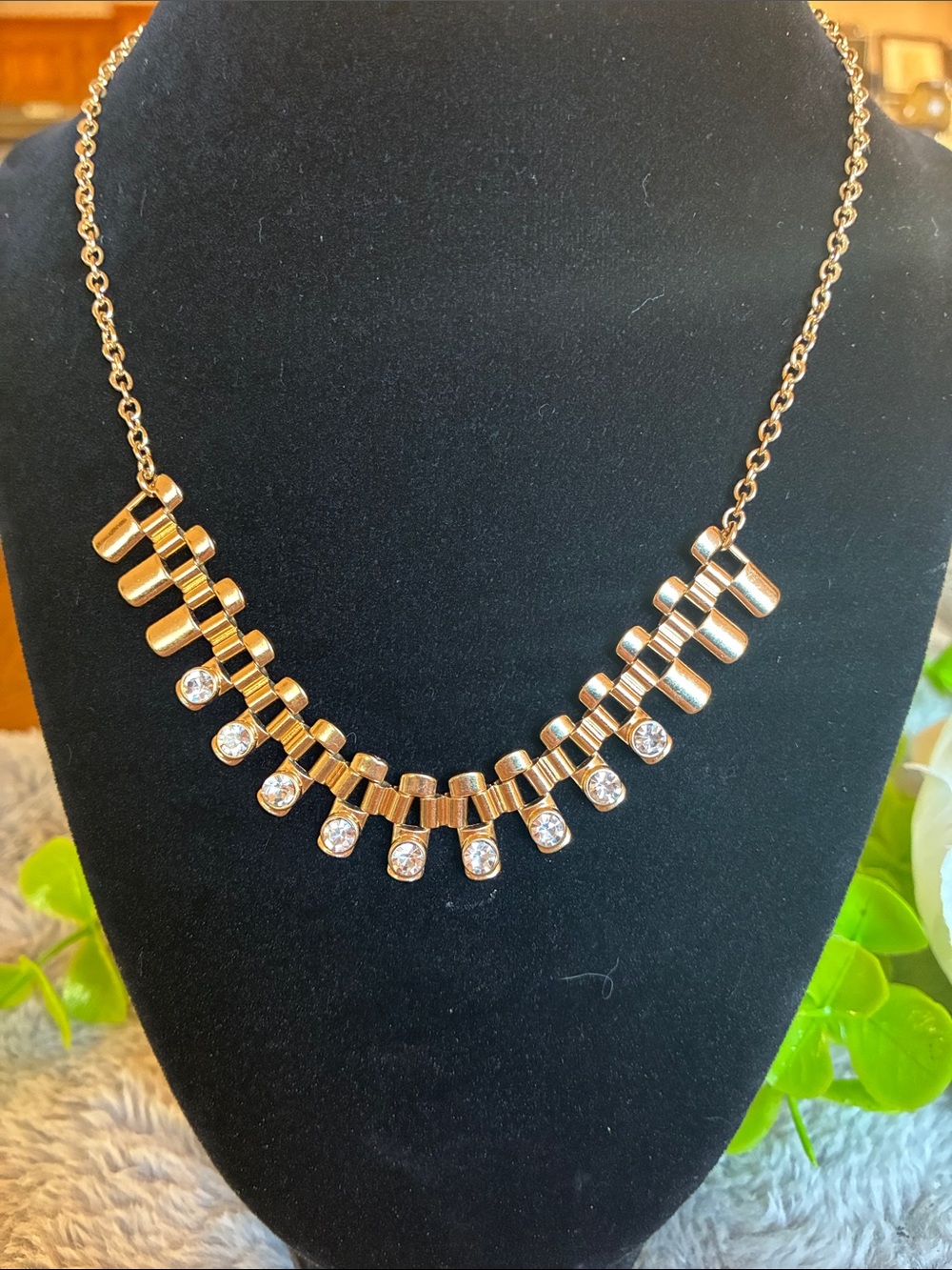 Banana Republic Gold Crystal-Accent Statement Necklace